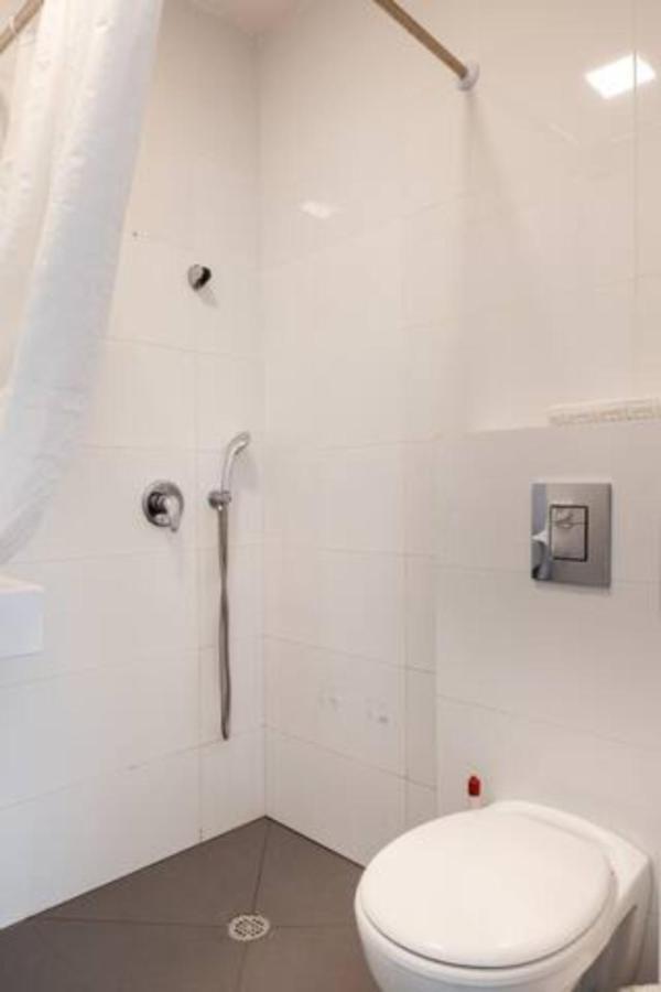 Oַ&O Group-Amazing Apt Bat-Yam 3 Min Walk To Beach 바트얌 외부 사진