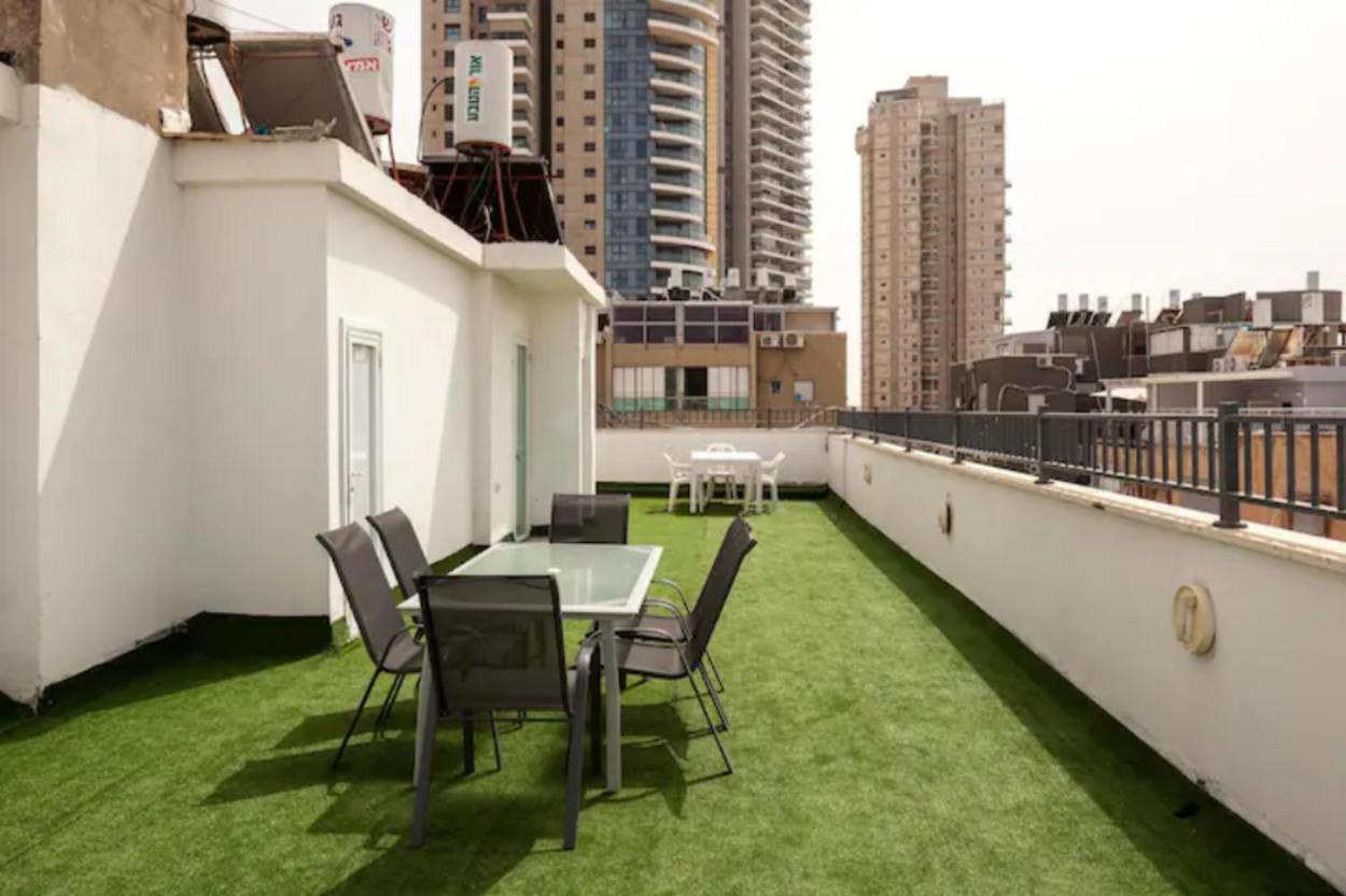 Oַ&O Group-Amazing Apt Bat-Yam 3 Min Walk To Beach 바트얌 외부 사진
