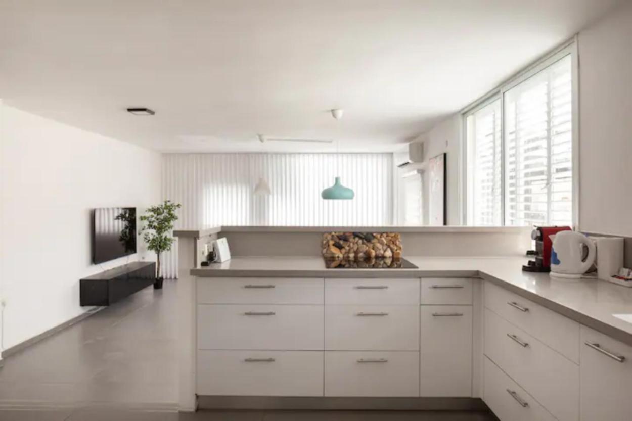 Oַ&O Group-Amazing Apt Bat-Yam 3 Min Walk To Beach 바트얌 외부 사진